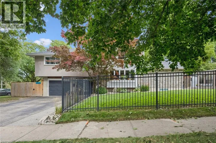 112 N MARGARET Avenue N, Waterloo, Ontario N2J3P9