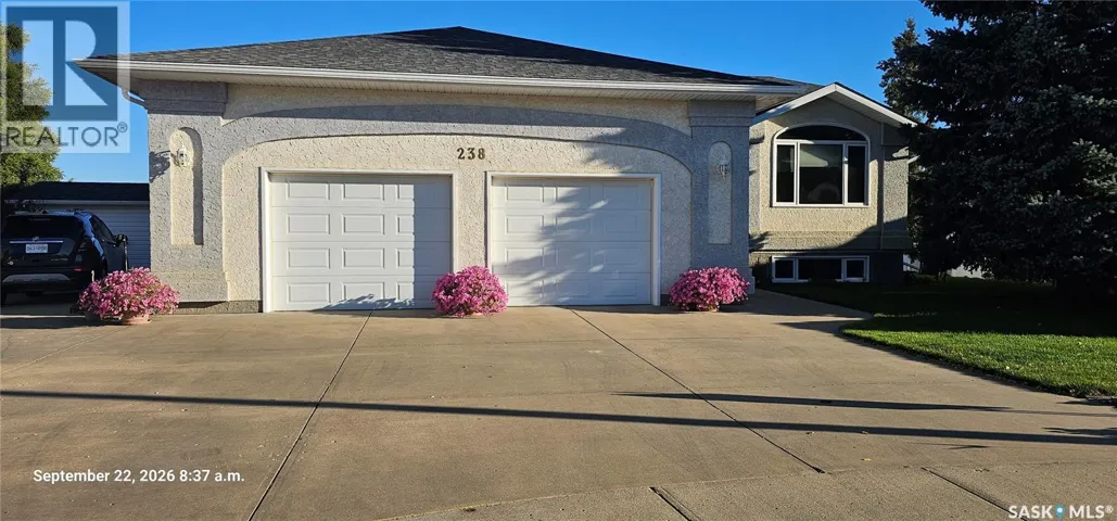 238 McKay COURT, Warman, Saskatchewan S0K4S0