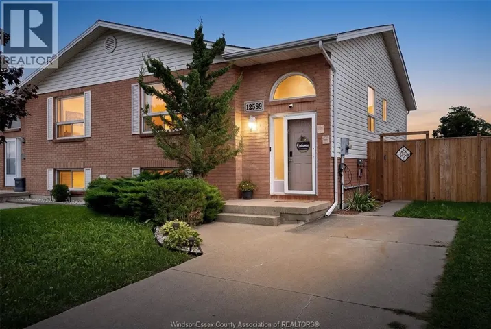 12589 HORWOOD CRESCENT, Tecumseh, Ontario N8N4T7