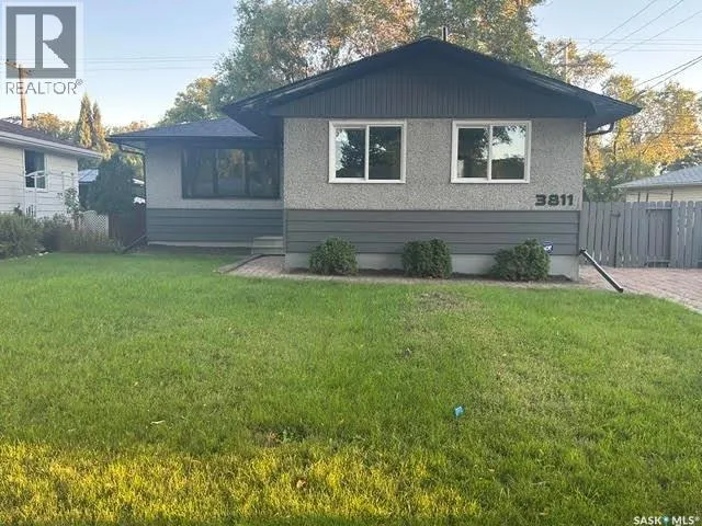 3811 Van Horne AVENUE, Regina, Saskatchewan S4S1M5