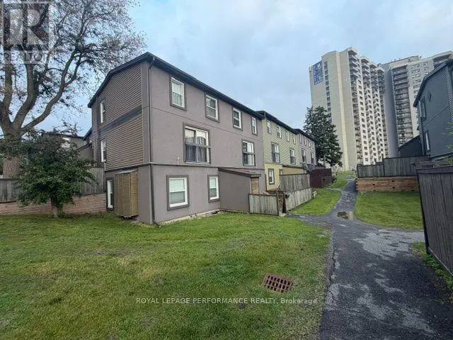 22 - 1250 MCWATTERS ROAD, Ottawa, Ontario K2C3P5