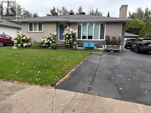 422 RYERSON CRESCENT, Thunder Bay (College Park), Ontario P7C5R6