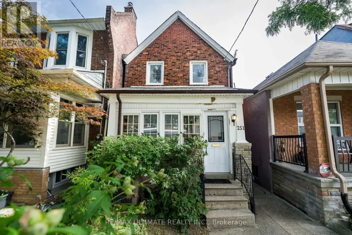 251 BOON AVENUE, Toronto (Corso Italia-Davenport), Ontario M6E3Z7