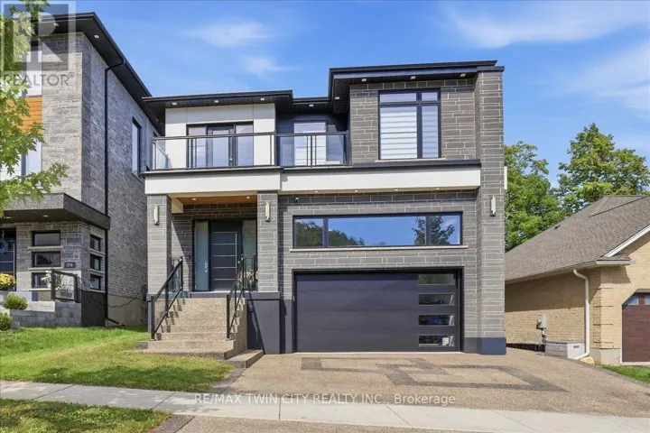 320 OTTERBEIN ROAD, Kitchener, Ontario N2B0A7