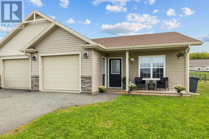 95 Mercedes Drive, Cornwall, Prince Edward Island C0A1H3