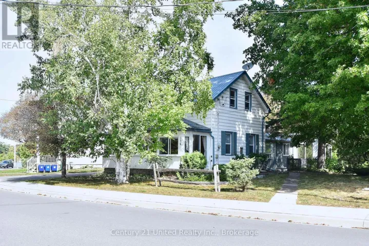 136 WATER STREET, Selwyn, Ontario K0L2H0