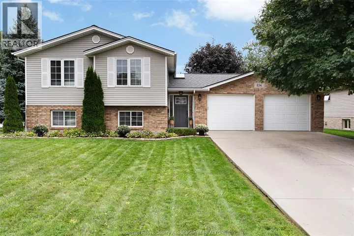 856 LAWNDALE, Kingsville, Ontario N9Y3Y8