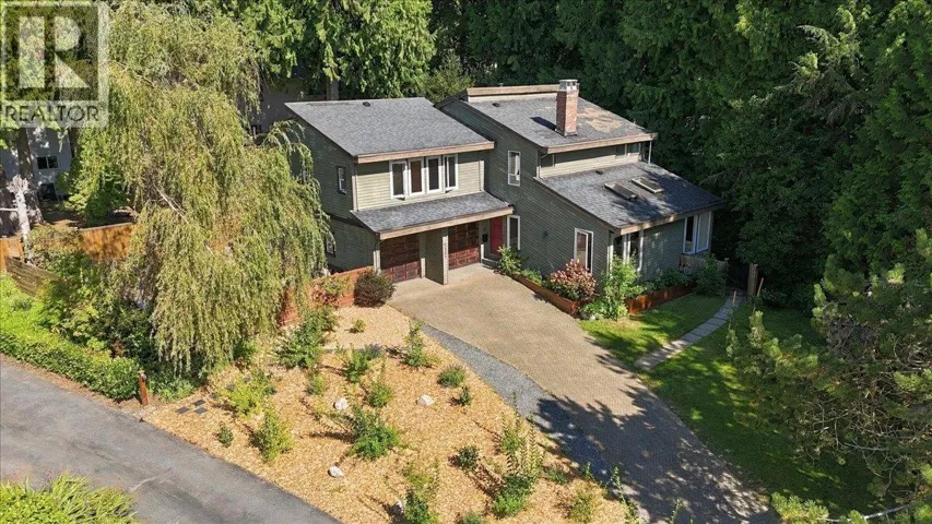 4151 FIRCREST PLACE, North Vancouver, British Columbia V7K3A2