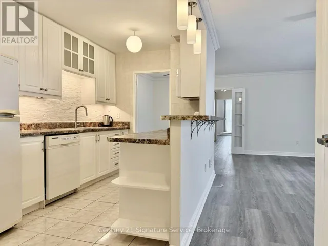 1107 - 3025 FREDERICA DRIVE, Mississauga (Applewood), Ontario L4Y3A1