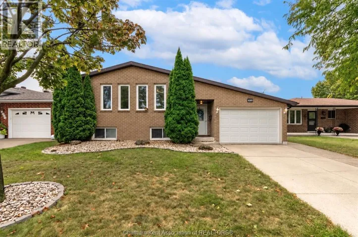 9385 Tamarack STREET, Windsor, Ontario N8R1Y7