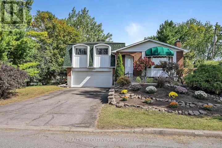 1533 PAYETTE DRIVE, Ottawa, Ontario K1E1S8