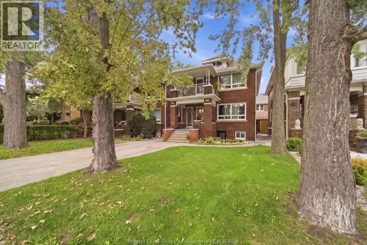 990 VICTORIA AVENUE Unit# 2, Windsor, Ontario N9A4N5