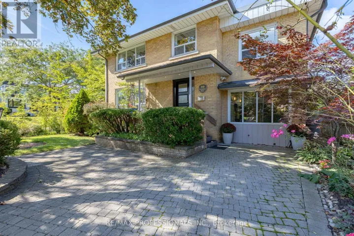 60 FERNALROY BOULEVARD, Toronto (Stonegate-Queensway), Ontario M8Z3W3