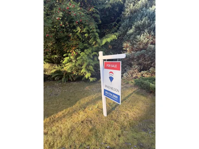 8713 DELCREST DRIVE, Delta, British Columbia V4C2Z5