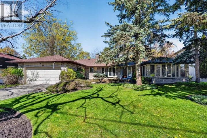 18 BRIAN CLIFF DRIVE, Toronto (Banbury-Don Mills), Ontario M3B2G2