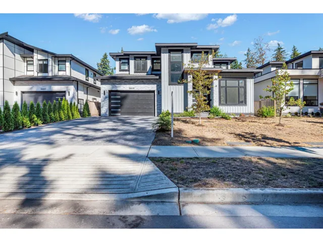 20235 27 AVENUE, Langley, British Columbia V2Z0B6