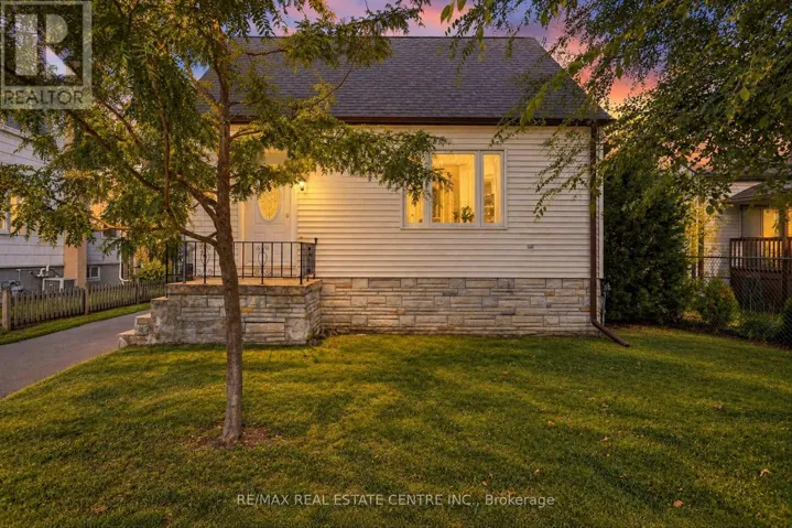988 HIGH STREET, Peterborough (Otonabee Ward 1), Ontario K9J5R6