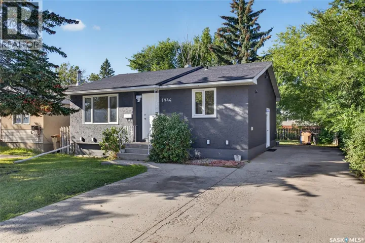 1944 Dewdney AVENUE, Regina, Saskatchewan S4N4C8