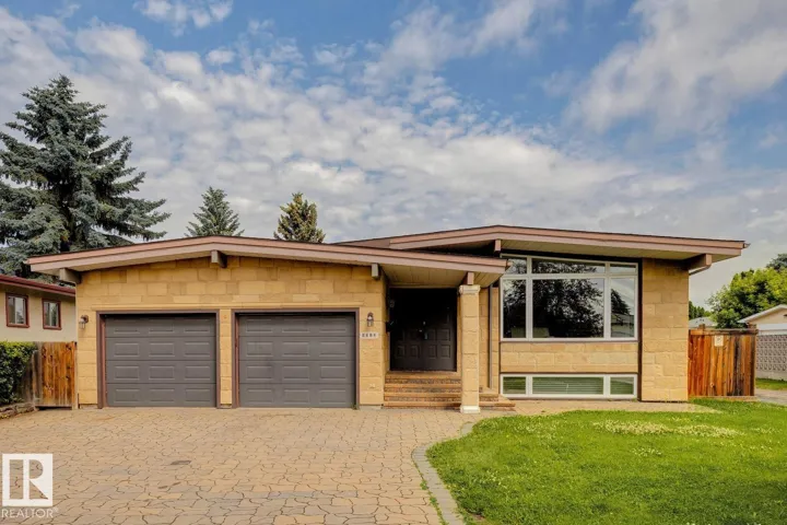 9312 151 AV NW, Edmonton, Alberta T5E2P9