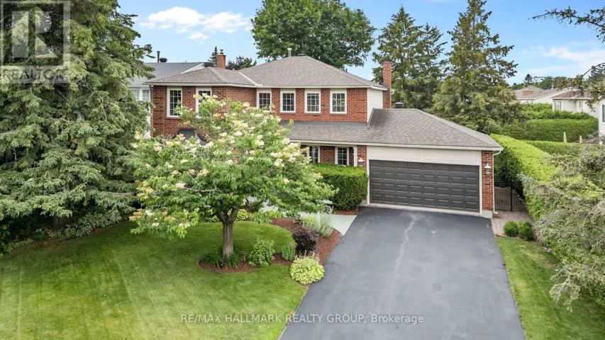 1348 TURNER CRESCENT, Ottawa, Ontario K1E2Y4