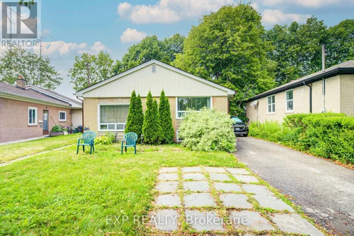 176 SEDGEMOUNT DRIVE, Toronto (Woburn), Ontario M1H1Y2