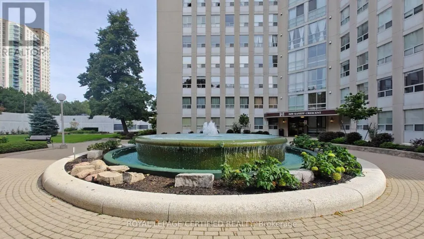 802 - 3650 KANEFF CRESCENT, Mississauga (Mississauga Valleys), Ontario L5A4A1