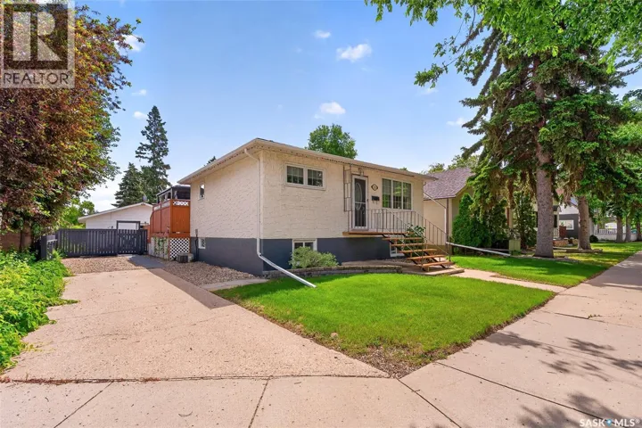 1225 Grafton AVENUE, Moose Jaw, Saskatchewan S6H3S7