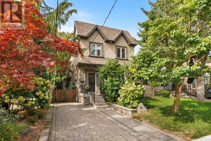 36 CAMBERWELL ROAD, Toronto (Humewood-Cedarvale), Ontario M6C3E8