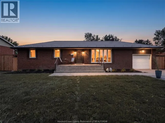 825 MORTON DRIVE, LaSalle, Ontario N9J3V3