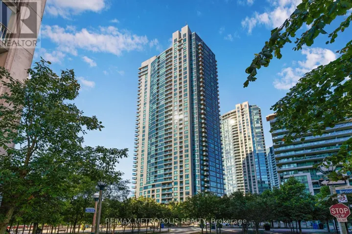 208 - 215 FORT YORK BOULEVARD, Toronto (Niagara), Ontario M5V4A2