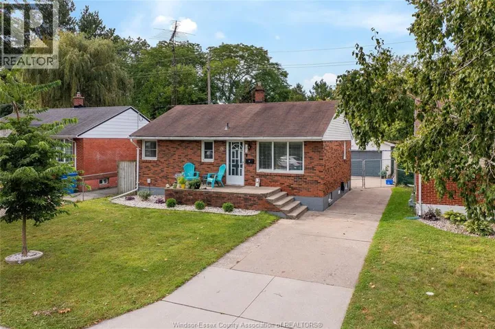 1215 CHAPPELL, Windsor, Ontario N9C3C8