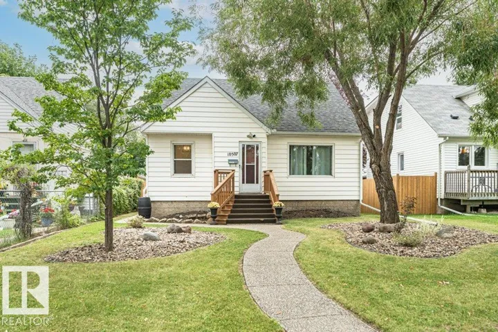 10507 67 AV NW, Edmonton, Alberta T6H1Z4
