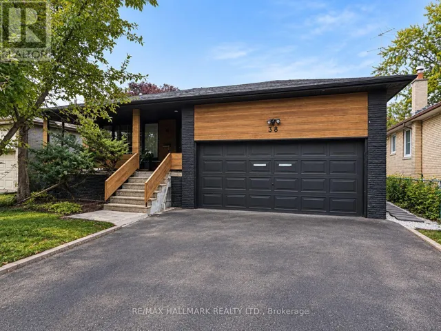 38 CAVOTTI CRESCENT, Toronto (Bathurst Manor), Ontario M3H4V1