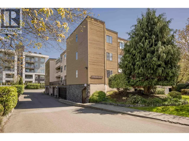 32 11900 228 STREET, Maple Ridge, British Columbia V2X6L9