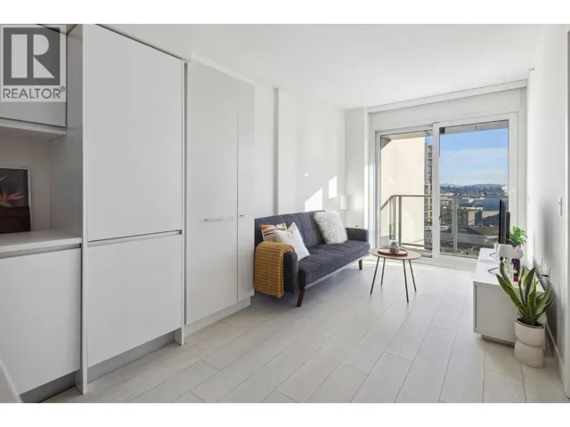611 180 E 2ND AVENUE, Vancouver, British Columbia V5T0K4