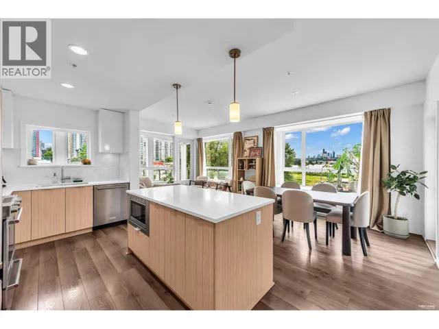 2188 MADISON AVENUE, Burnaby, British Columbia V5C0J8