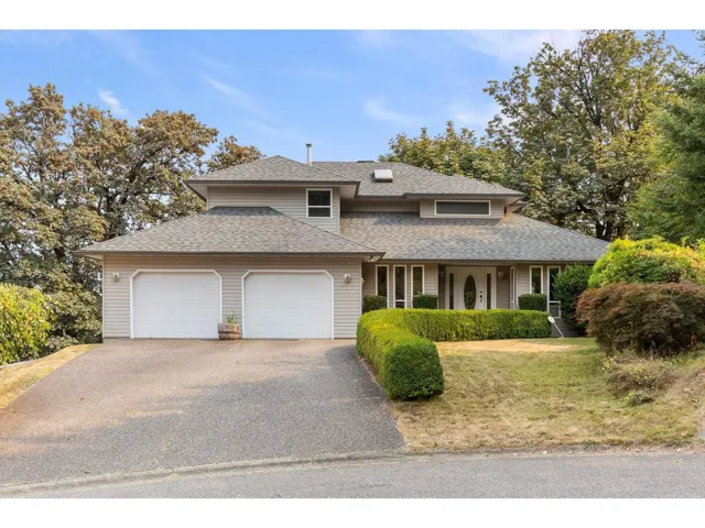 8630 SUNBURST PLACE, Chilliwack Mountain, Chilliwack, British Columbia V2R3J1