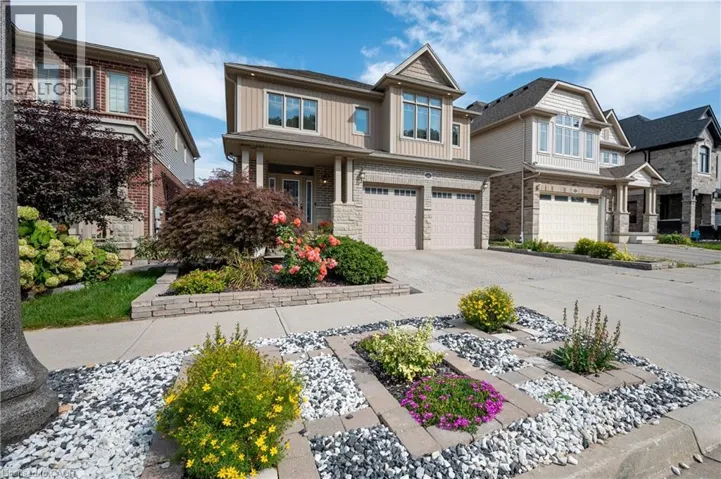 299 MOORLANDS Crescent, Kitchener, Ontario N2P0C4