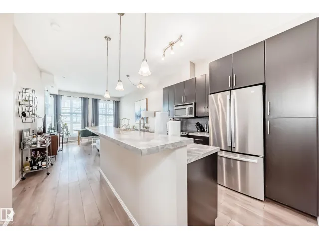 #216 10531 117 ST NW, Edmonton, Alberta T5H0A8