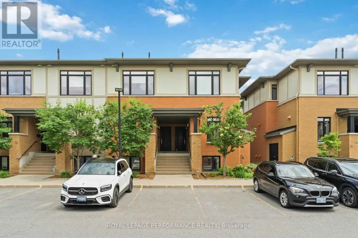 22 BERGERON PRIVATE, Ottawa, Ontario K1C0C2