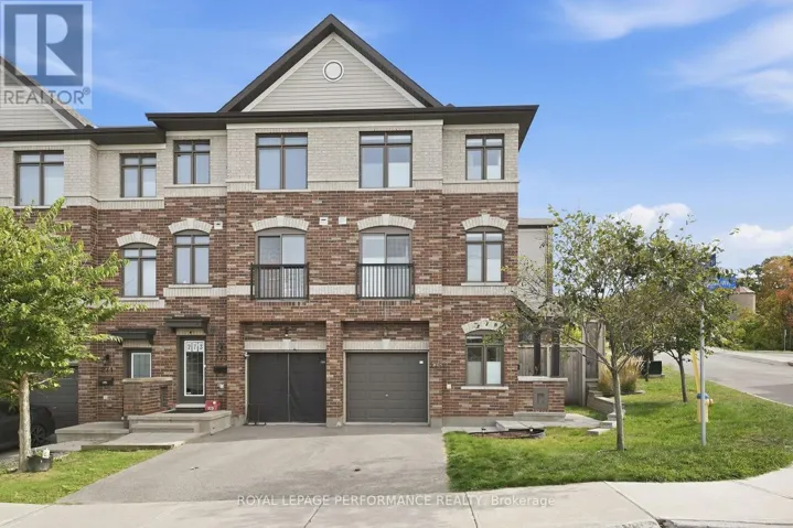 275 ERIC CZAPNIK WAY, Ottawa, Ontario K1E0B4