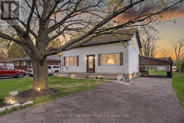 69 BEE STREET, Woodstock (Woodstock - South), Ontario N4S3Z2