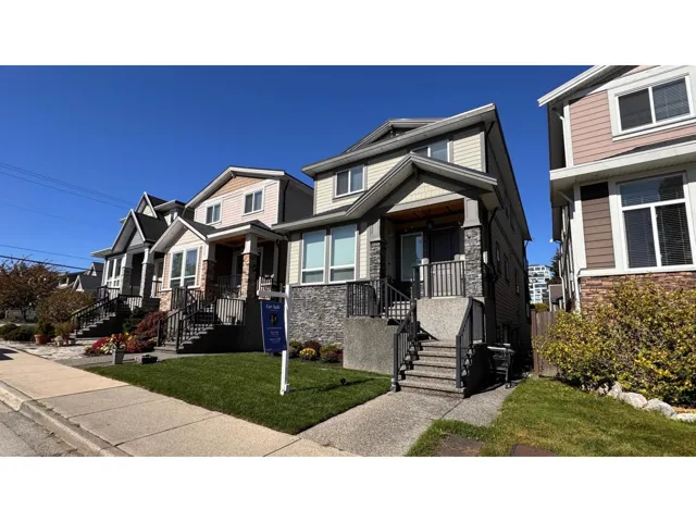 3 1426 FINLAY STREET, White Rock, British Columbia V4B4L5
