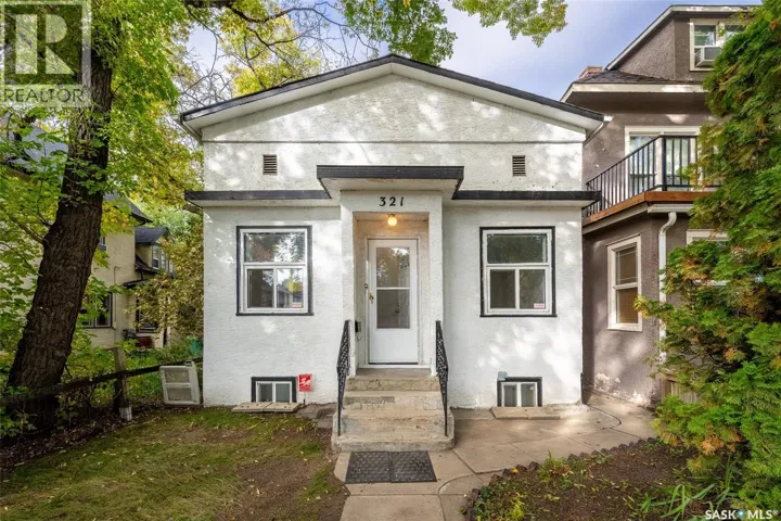 321 E AVENUE S, Saskatoon, Saskatchewan S7M1S2