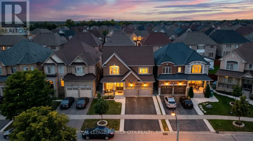 19 SOLSTICE STREET, Brampton (Brampton East), Ontario L6P3T5