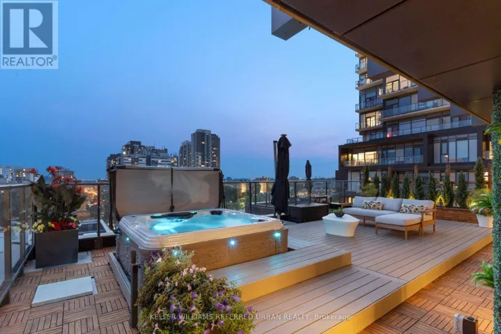 702 - 10 GRAPHOPHONE GROVE, Toronto (Dovercourt-Wallace Emerson-Junction), Ontario M6H0E5