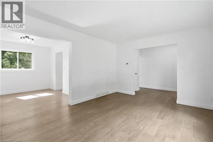 27 CUMMINGTON Place, Welland, Ontario L3C6A9