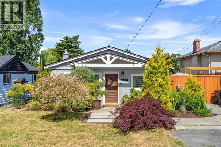 3054 Millgrove St, Saanich, British Columbia V9A1X5