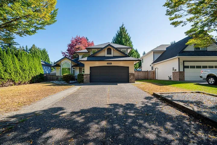 9290 203B STREET, Langley, British Columbia V1M2L9
