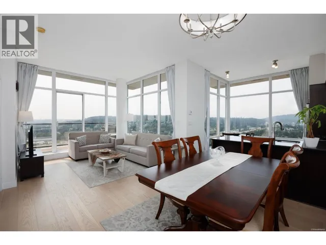 3704 2980 ATLANTIC AVENUE, Coquitlam, British Columbia V3B0G2